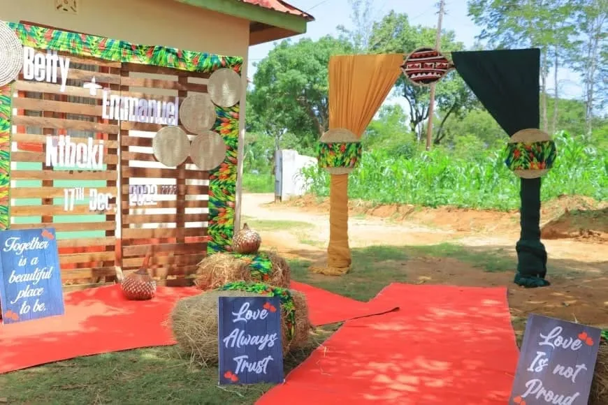 Traditional Backdrop Decor set up at a Nairobi event by Sherehe Events - photo 2